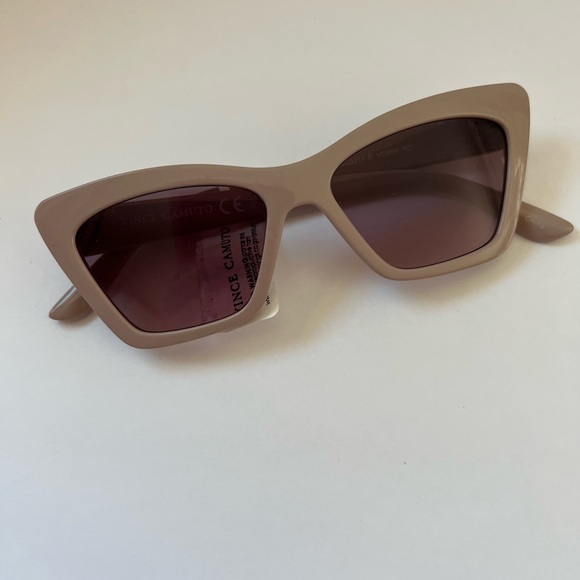 NWT VINCE CAMUTO SUNGLASSES EYEWEAR ACCESSORY